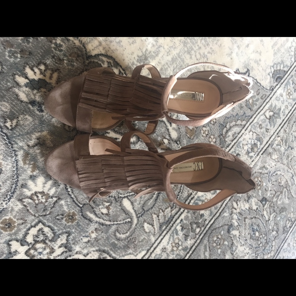 Toupe INC sandal - size 10